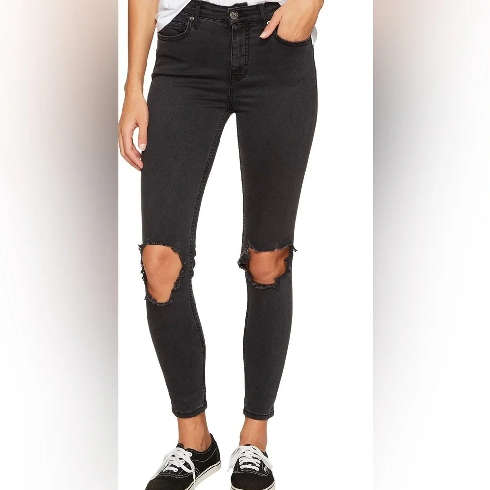 Free People Busted High Rise Skinny Jeans Size 28